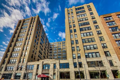 Photo of 728 W JACKSON Boulevard #326, Chicago, IL 60661 (MLS # 12482332)