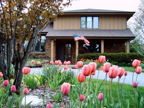 Photo of 1610 Old Oak Place, Darien, IL 60561 (MLS # 12586824)