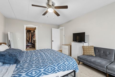 Tiny photo for 1 Renaissance Place #717, Palatine, IL 60067 (MLS # 12582260)