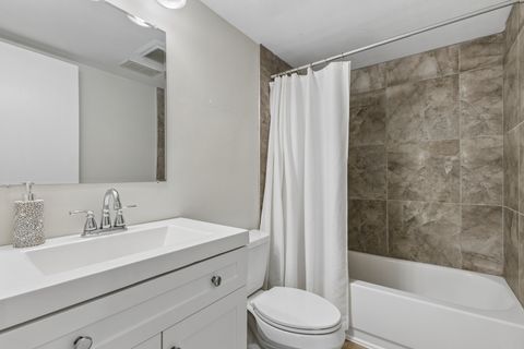 Tiny photo for 1 Renaissance Place #717, Palatine, IL 60067 (MLS # 12582260)