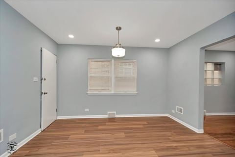 Tiny photo for 3904 W 58th Place, Chicago, IL 60629 (MLS # 12616758)
