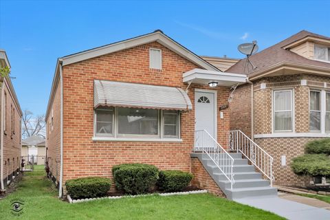 Photo of 3904 W 58th Place, Chicago, IL 60629 (MLS # 12616758)