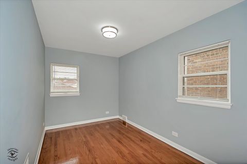 Tiny photo for 3904 W 58th Place, Chicago, IL 60629 (MLS # 12616758)