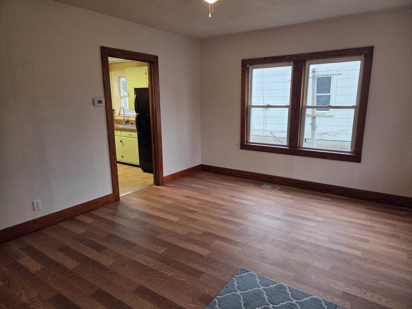107 W Carpenter Street