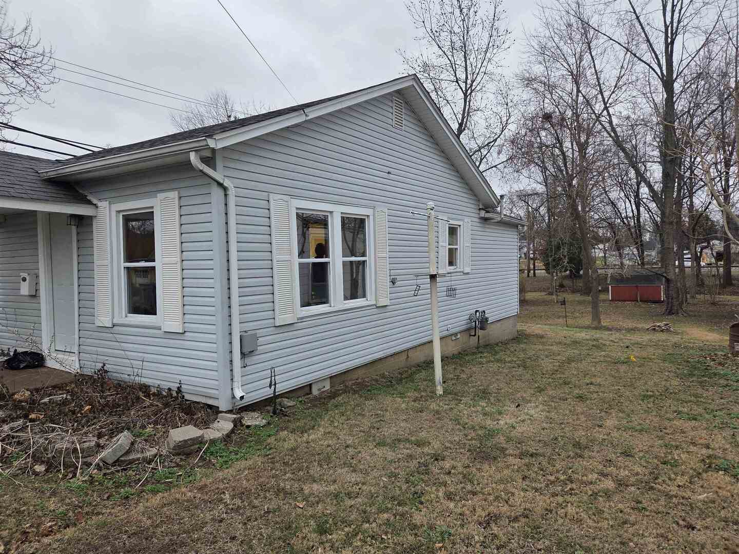 107 W Carpenter Street