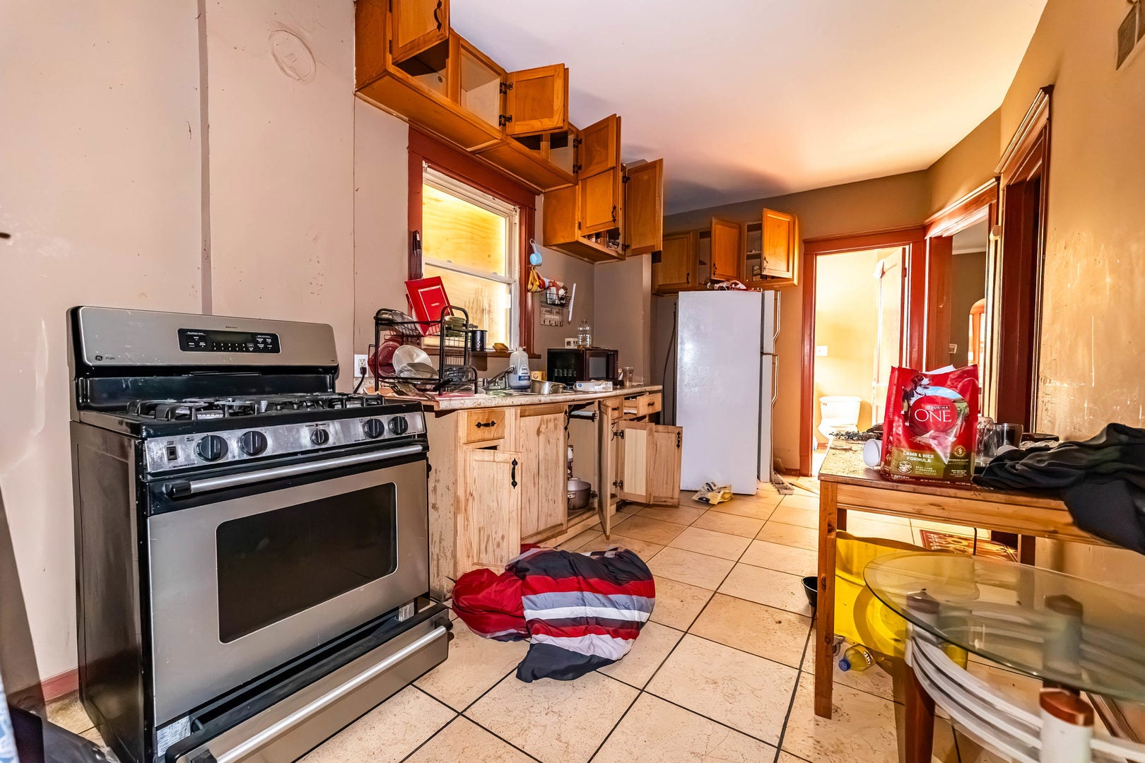 1312 W 73rd Place