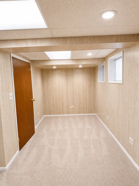 Tiny photo for 638 Lakeside Circle Drive, Wheeling, IL 60090 (MLS # 12635648)