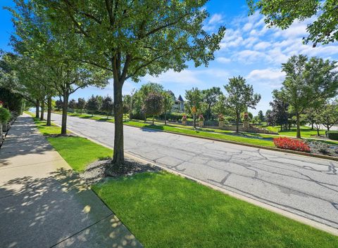Tiny photo for 8886 Johnston Road, Burr Ridge, IL 60522 (MLS # 12435226)