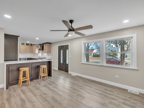 Tiny photo for 1817 Kelly Avenue, Crest Hill, IL 60403 (MLS # 12546016)