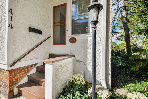 Tiny photo for 414 E Indiana Street, Wheaton, IL 60187 (MLS # 12491820)