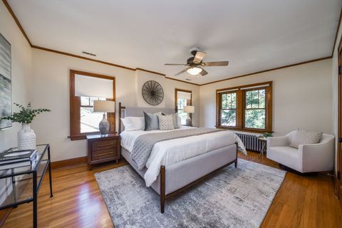 Tiny photo for 414 E Indiana Street, Wheaton, IL 60187 (MLS # 12491820)