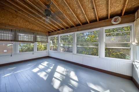Tiny photo for 414 E Indiana Street, Wheaton, IL 60187 (MLS # 12491820)