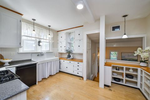 Tiny photo for 414 E Indiana Street, Wheaton, IL 60187 (MLS # 12491820)