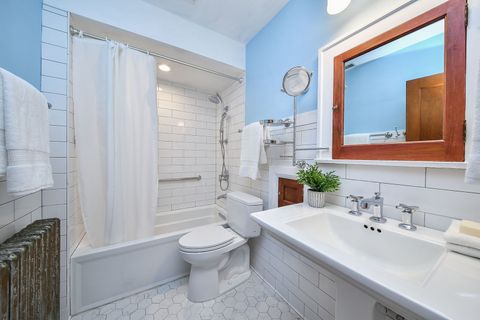 Tiny photo for 414 E Indiana Street, Wheaton, IL 60187 (MLS # 12491820)