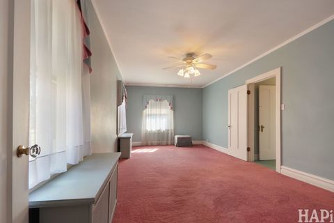 Tiny photo for 2356 Ashland Avenue, Evanston, IL 60201 (MLS # 12508633)