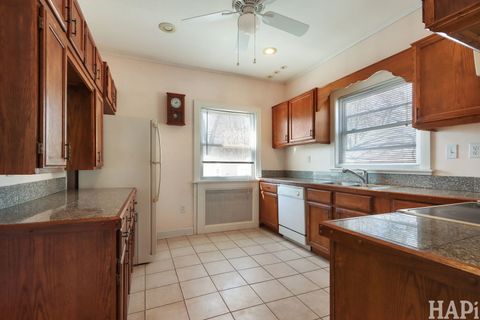 Tiny photo for 2356 Ashland Avenue, Evanston, IL 60201 (MLS # 12508633)