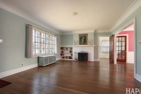 Tiny photo for 2356 Ashland Avenue, Evanston, IL 60201 (MLS # 12508633)