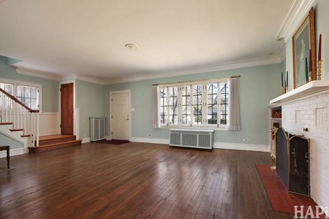 Tiny photo for 2356 Ashland Avenue, Evanston, IL 60201 (MLS # 12508633)