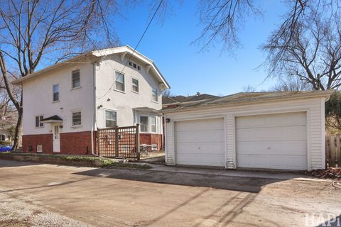 Tiny photo for 2356 Ashland Avenue, Evanston, IL 60201 (MLS # 12508633)