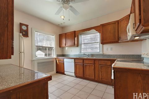 Tiny photo for 2356 Ashland Avenue, Evanston, IL 60201 (MLS # 12508633)