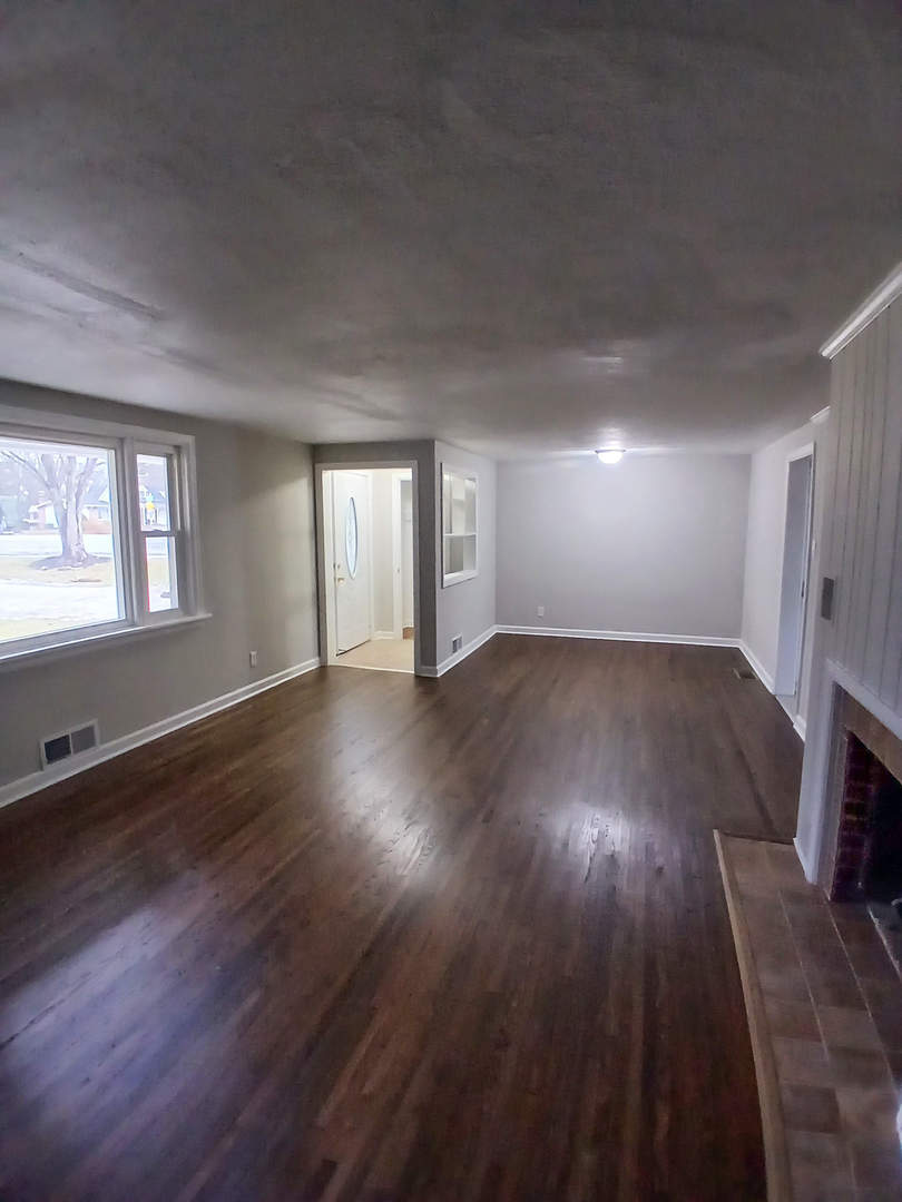 1511 N Logan Avenue