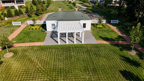 Tiny photo for 210 Majestic Oak Court, Lake Forest, IL 60045 (MLS # 12522410)