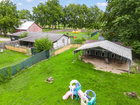 Tiny photo for 2013 Beecher Road, Plano, IL 60545 (MLS # 12702102)