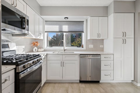 Tiny photo for 10 S Wille Street #309, Mount Prospect, IL 60056 (MLS # 12772684)