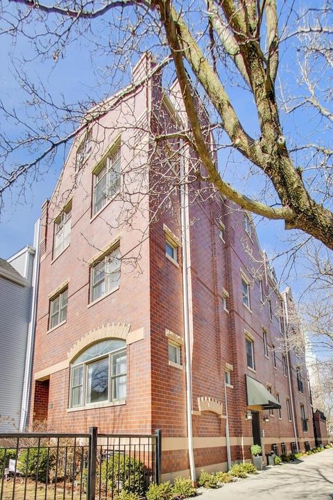 1400 W George Street 3 Chicago IL 60657