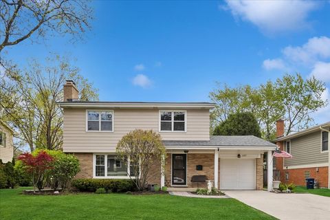 Photo of 1317 Knollwood Road, Deerfield, IL 60015 (MLS # 12635853)