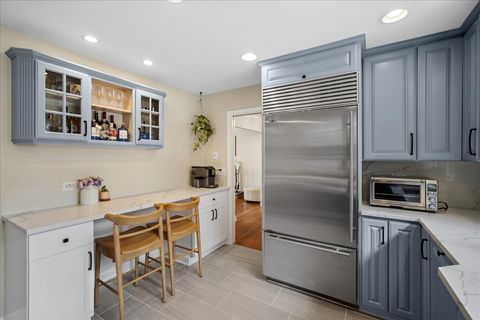Tiny photo for 1317 Knollwood Road, Deerfield, IL 60015 (MLS # 12635853)