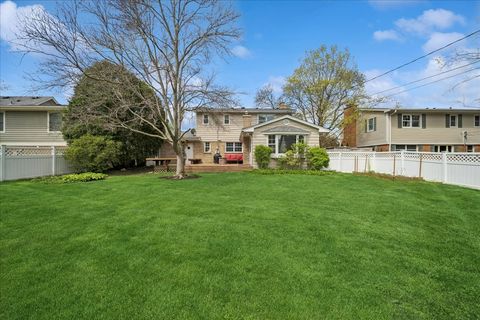 Tiny photo for 1317 Knollwood Road, Deerfield, IL 60015 (MLS # 12635853)