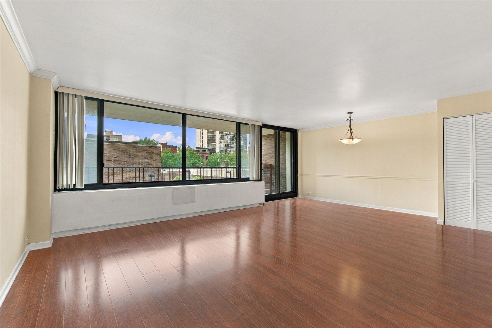 1555 N Sandburg Terrace 201