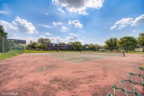 Tiny photo for 570 Fairway View Drive #2F, Wheeling, IL 60090 (MLS # 12753968)