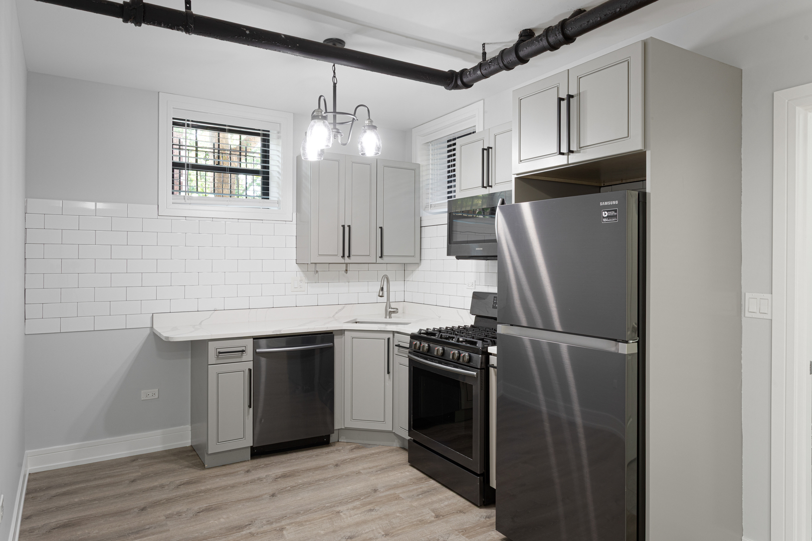 1062 W Glenlake Avenue GW