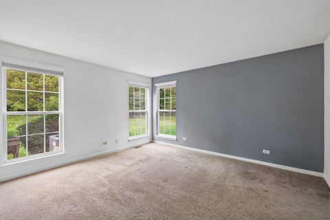 Tiny photo for 17116 W Cunningham Court, Libertyville, IL 60048 (MLS # 12733992)