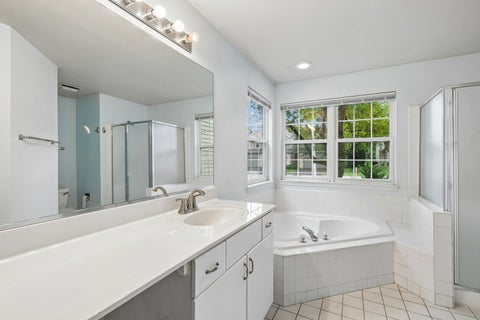 Tiny photo for 17116 W Cunningham Court, Libertyville, IL 60048 (MLS # 12733992)