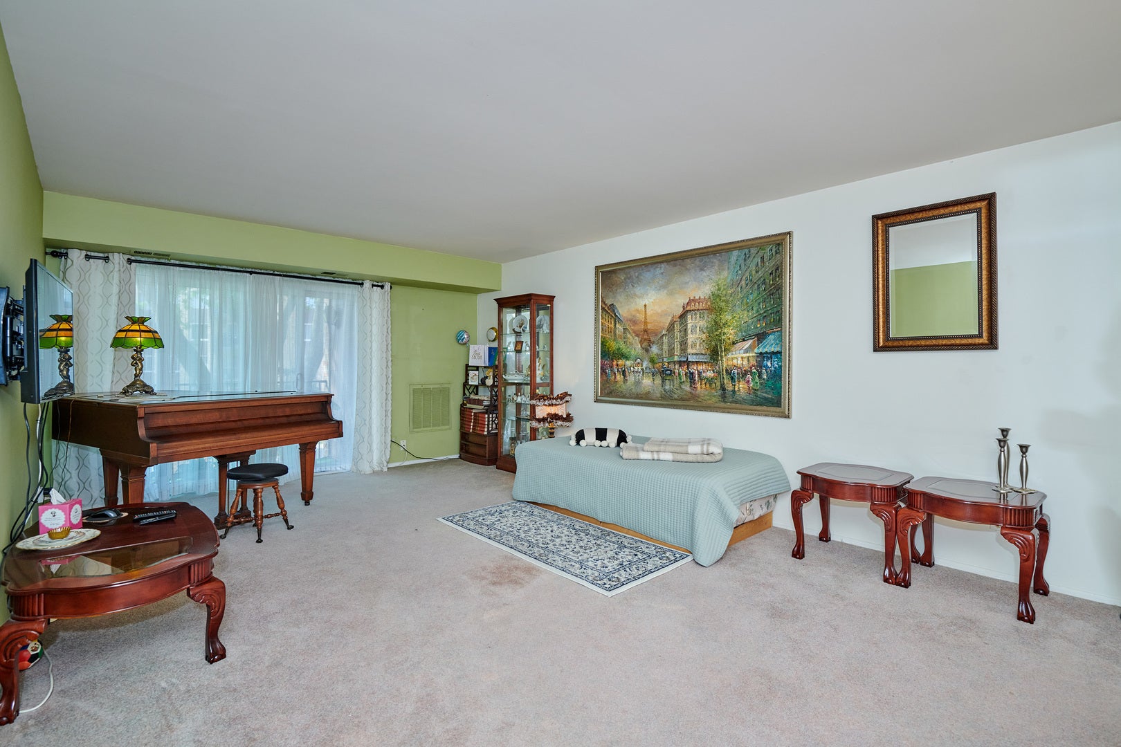 502 W HUNTINGTON COMMONS Road 238