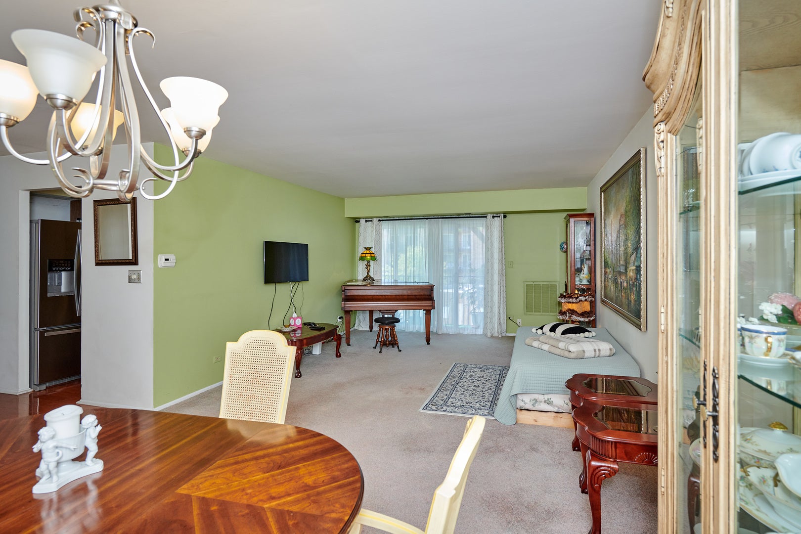 502 W HUNTINGTON COMMONS Road 238