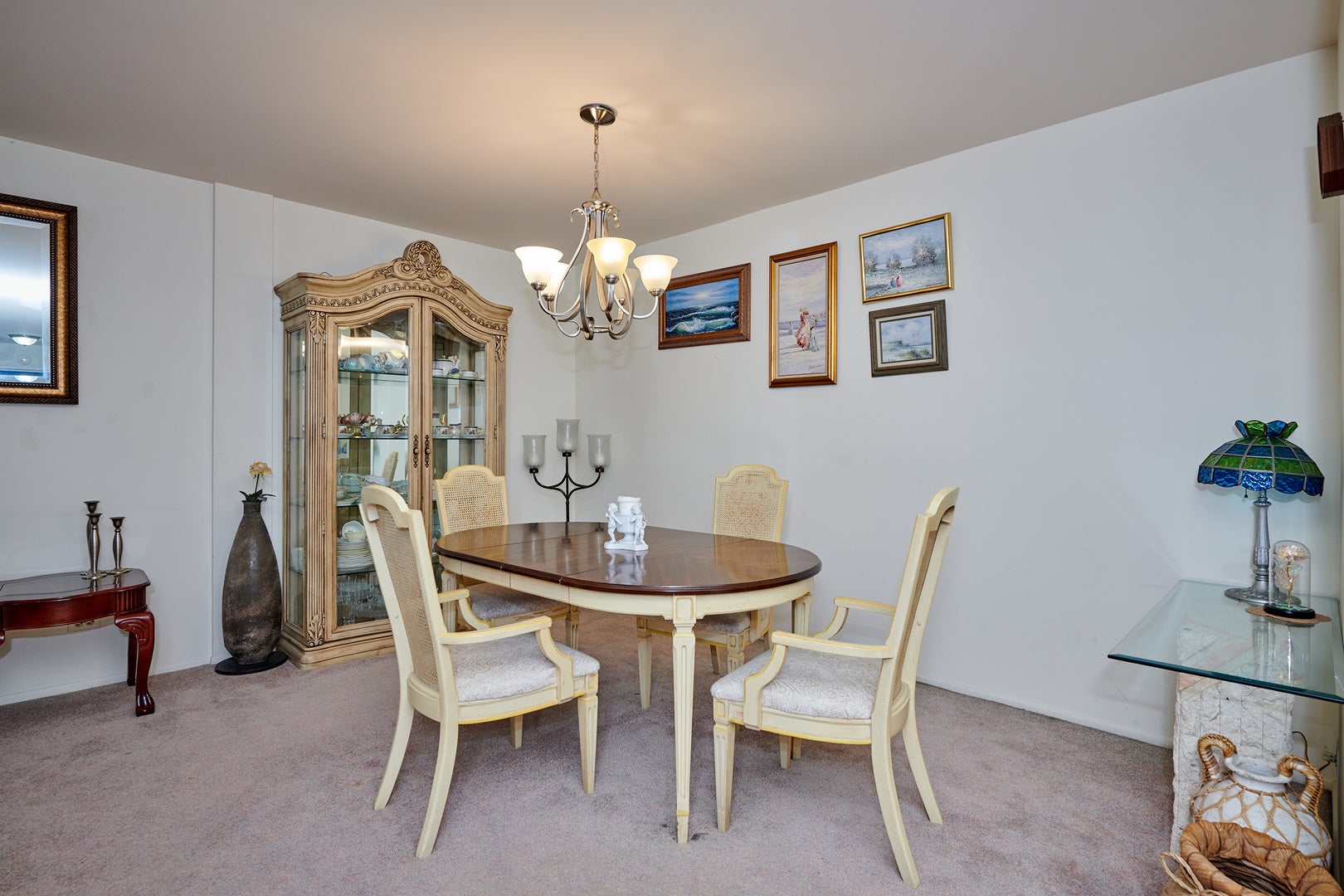 502 W HUNTINGTON COMMONS Road 238