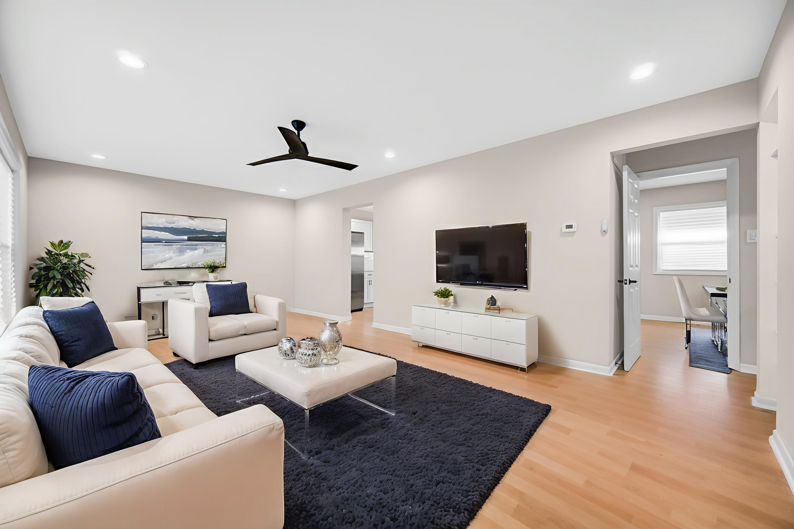 11701 S Campbell Avenue