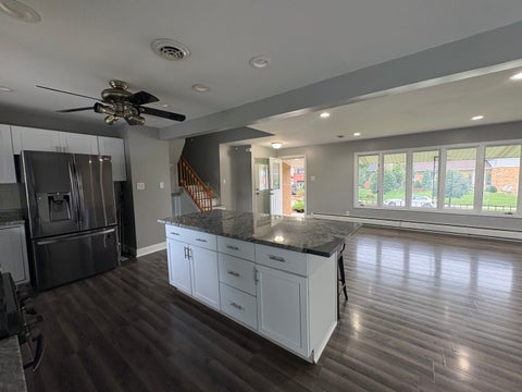 Tiny photo for 1621 Clay Court #House, Melrose Park, IL 60160 (MLS # 12774586)