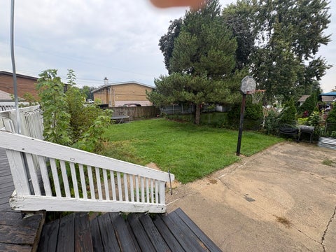 Tiny photo for 1621 Clay Court #House, Melrose Park, IL 60160 (MLS # 12774586)