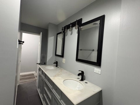 Tiny photo for 1621 Clay Court #House, Melrose Park, IL 60160 (MLS # 12774586)