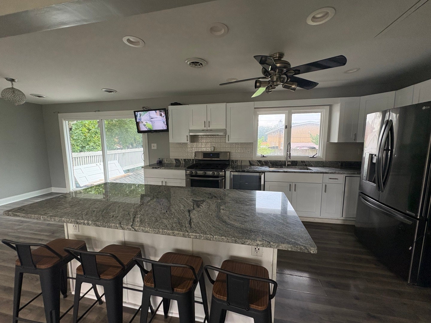 1621 Clay Court House
