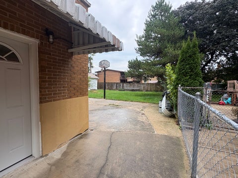 Tiny photo for 1621 Clay Court #House, Melrose Park, IL 60160 (MLS # 12774586)