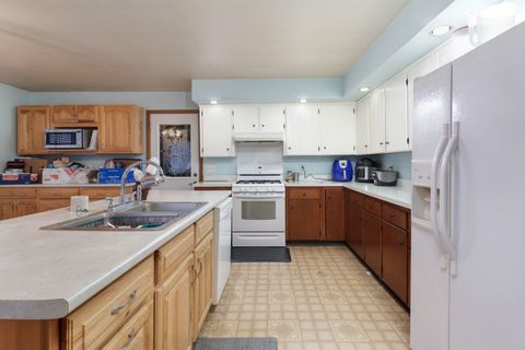 Tiny photo for 107 E Gridley Road, Gridley, IL 61744 (MLS # 12608901)