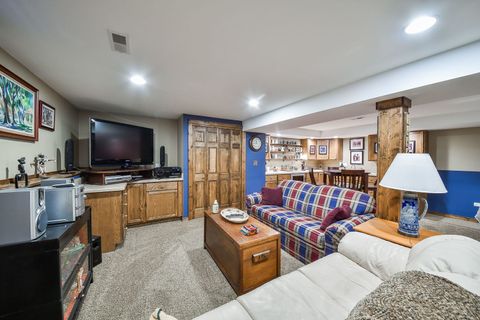 Tiny photo for 2054 Kingsmill Court, Yorkville, IL 60560 (MLS # 12446895)