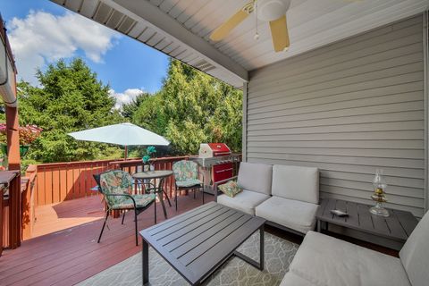 Tiny photo for 2054 Kingsmill Court, Yorkville, IL 60560 (MLS # 12446895)