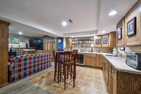 Tiny photo for 2054 Kingsmill Court, Yorkville, IL 60560 (MLS # 12446895)